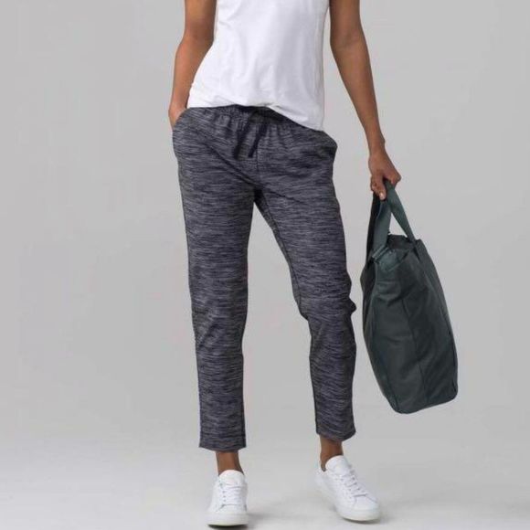 lululemon athletica Pants - Lululemon Jet Crop Slim Luxtreme Cyber Joggers Pants Black/White Lined Print